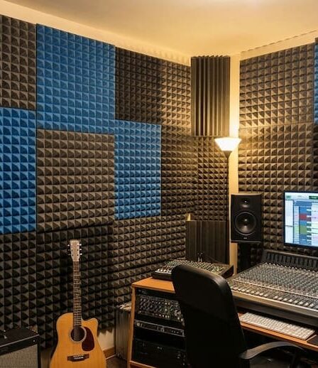 Como colocar espuma acústica na parede: guia simples e prático