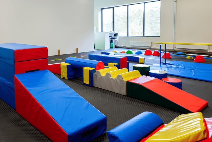 Porque escolher Brinquedos de espuma para área kids de condomínios