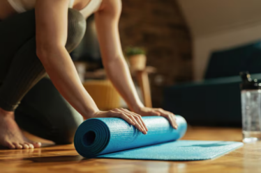 Colchonete de yoga: 7 características que você precisa avaliar antes de comprar